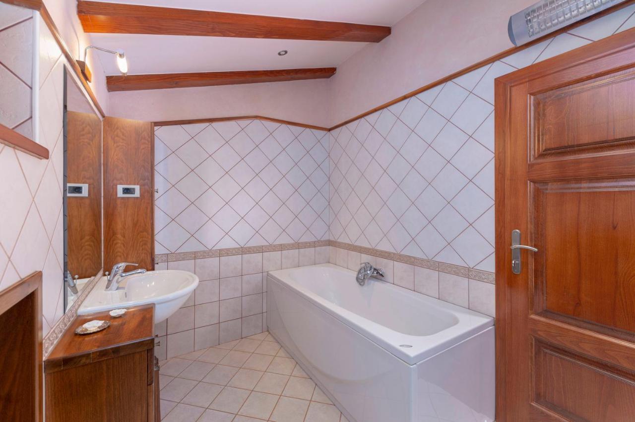 Apartma Koper Pobegi ภายนอก รูปภาพ